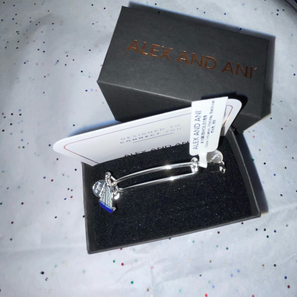 NWT Alex & Ani Holiday Sailboat Charm Bangle - Picture 4 of 5